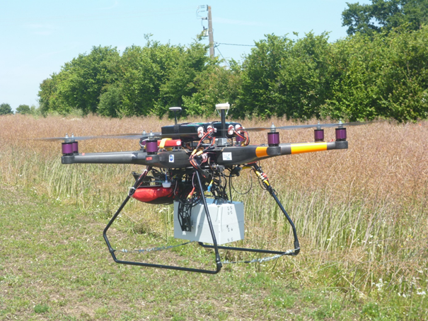Drones et expérimentation analogique