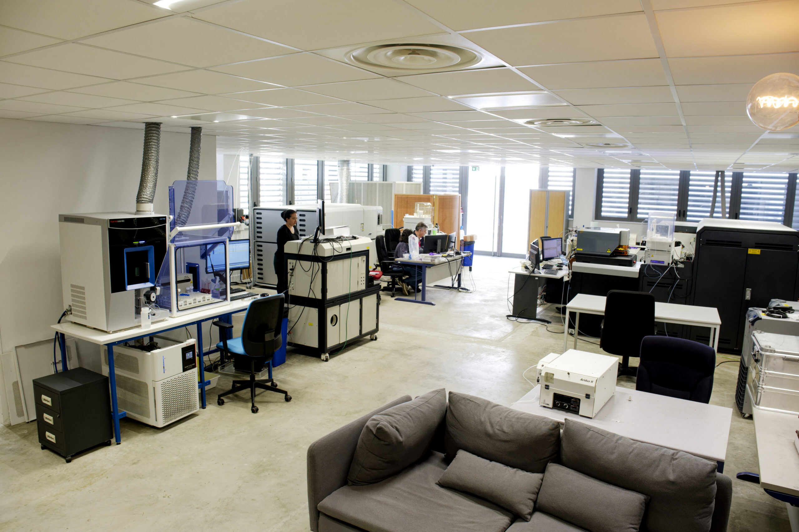 Instrument national : MC-ICP-MS